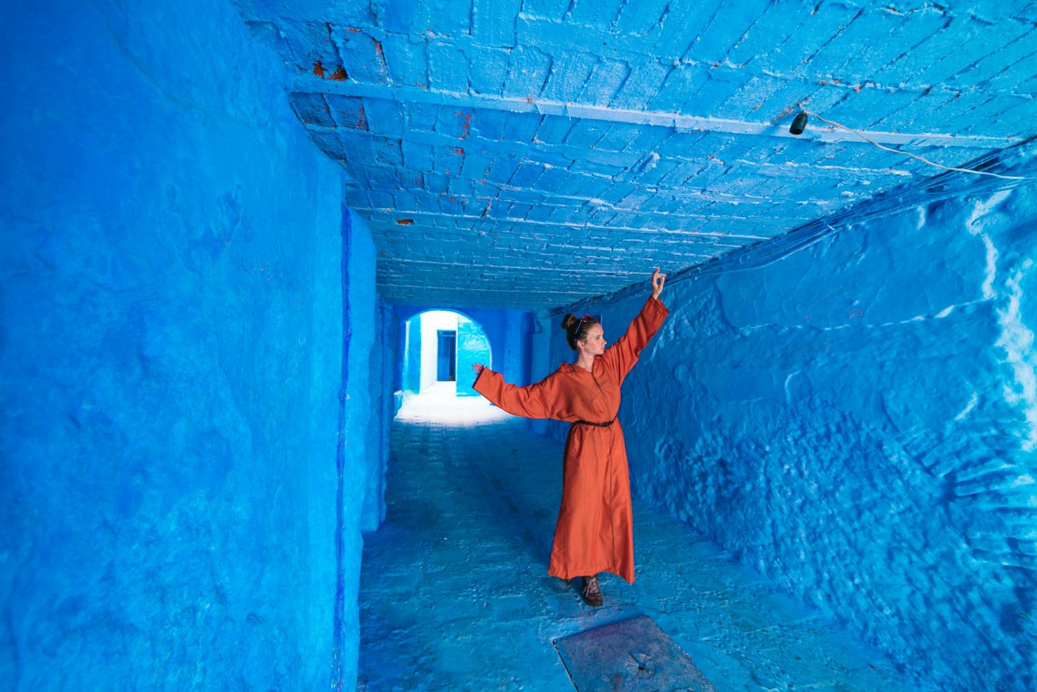 Eksempel på komplementærfarverne orange og blå Eksempel på komplementærfargene oransje og blått